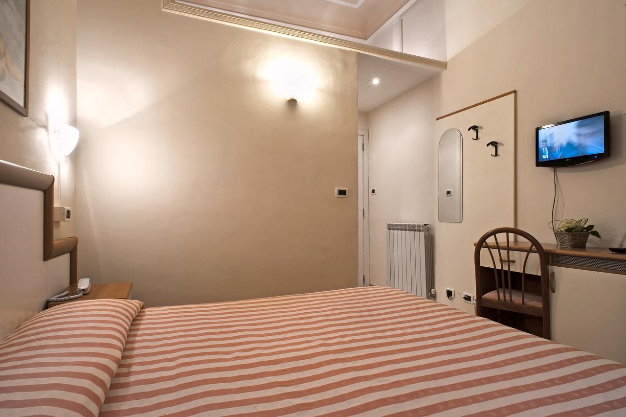 Via Marsaglia Rooms سانريمو المظهر الخارجي الصورة